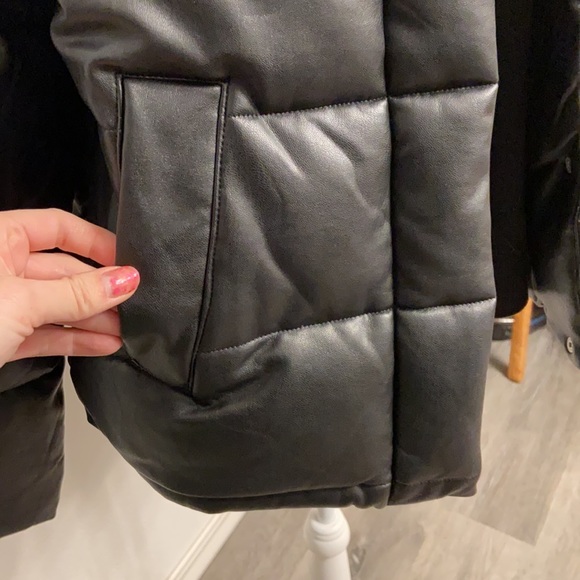 7 for All Mankind Faux Leather Quilted Black Puffer coat puffy winter jacket med - Picture 7 of 16